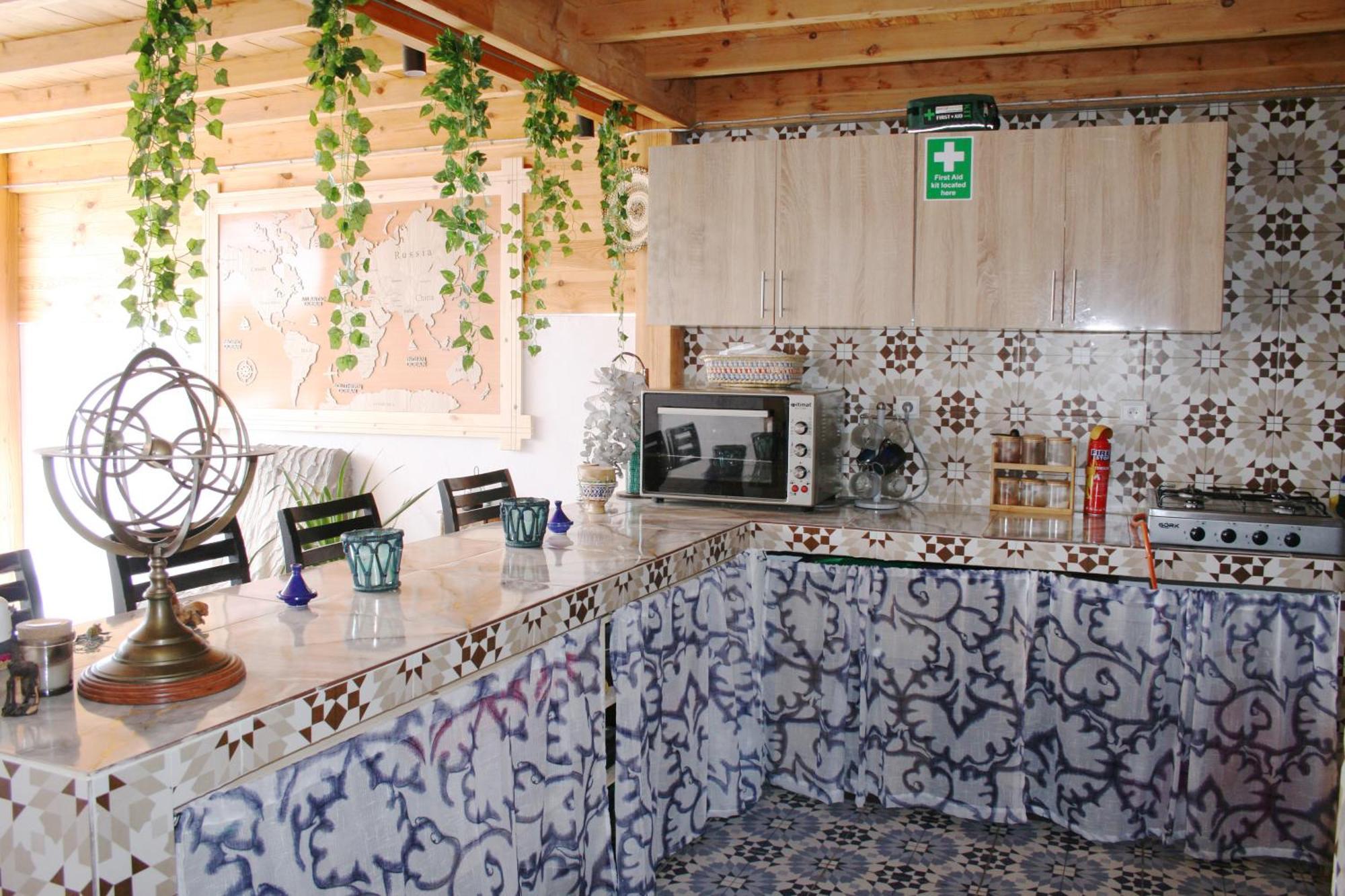 Bed and Breakfast Aourir Waves Surf House Esterno foto