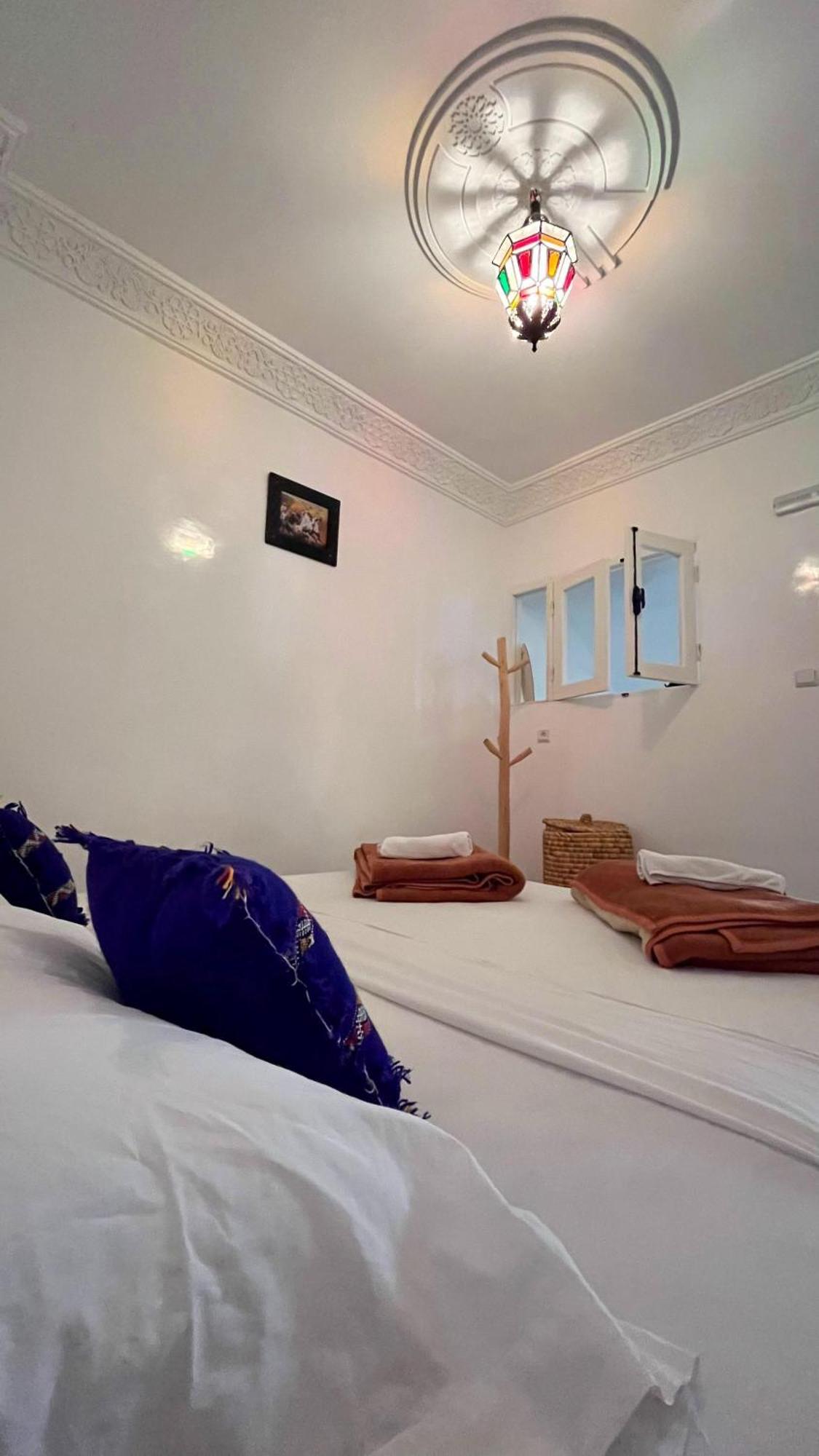 Bed and Breakfast Aourir Waves Surf House Esterno foto