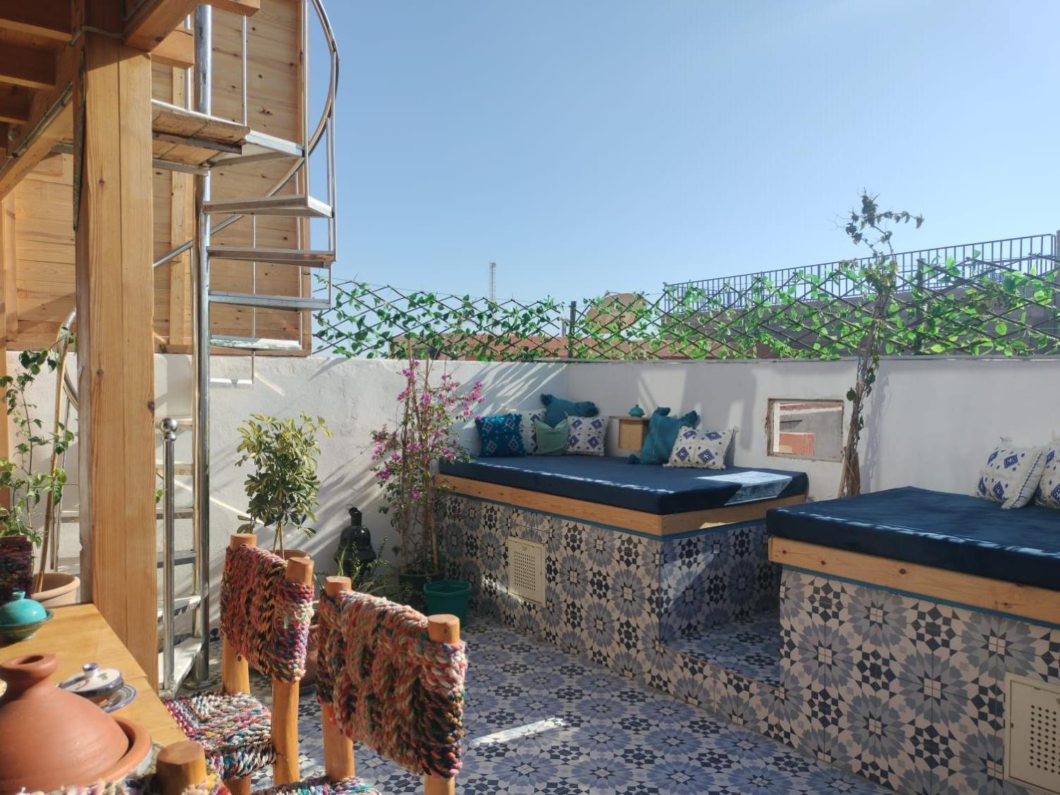 Bed and Breakfast Aourir Waves Surf House Esterno foto